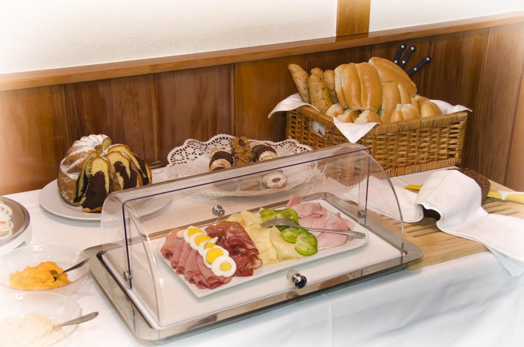 Gaestehaus Cafe Andrea Koeflach Ngoại thất bức ảnh