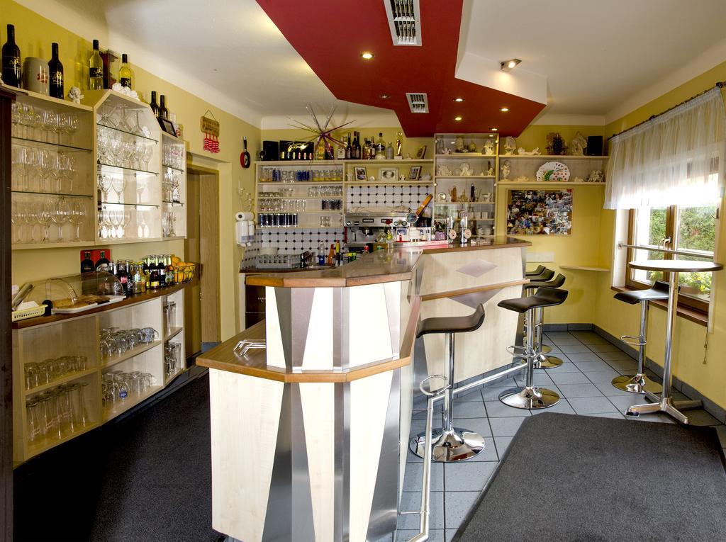 Gaestehaus Cafe Andrea Koeflach Ngoại thất bức ảnh